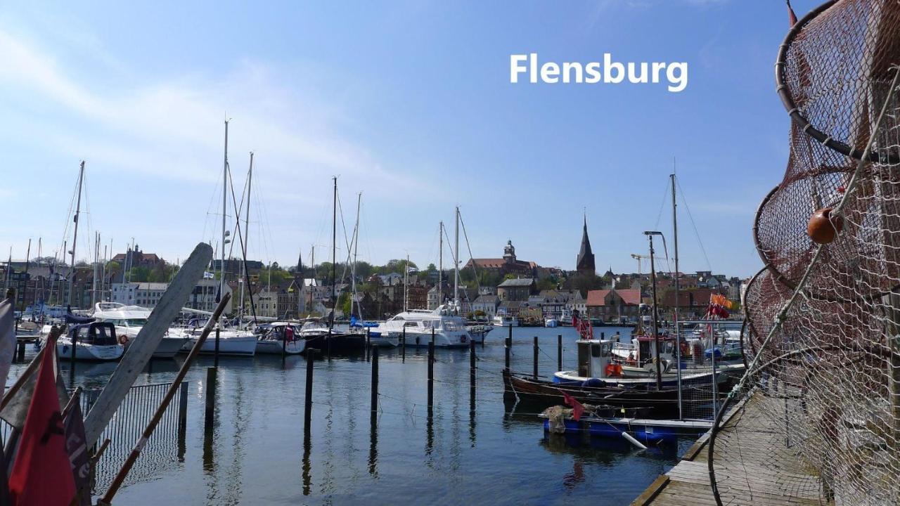 Seeblick I - Geraeumige 90Qm - Ganzes Haus - 50M Zum Naturstrand - Mit Terrasse Und Grossem Garten - Kueche Neu Gluecksburg Exterior photo